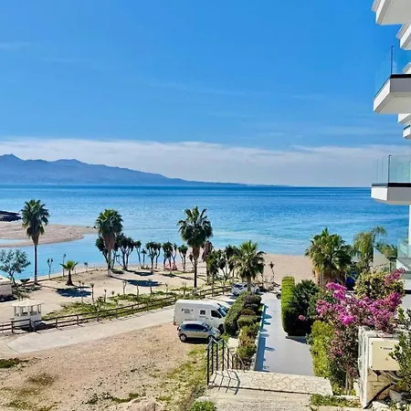 Blue Escape Sea View Apartament *