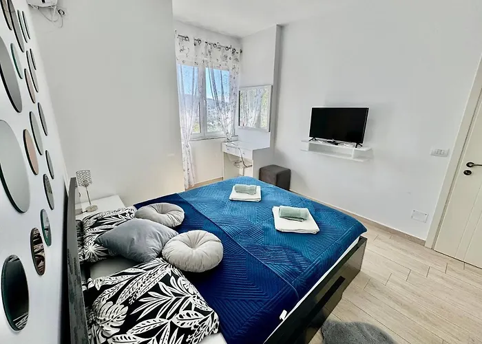 Blue Escape Sea View * Sarandë